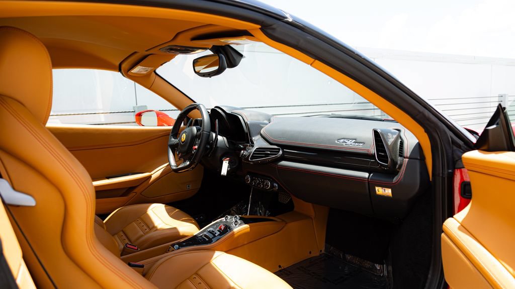 Used 2015 Ferrari 458 Spider RWD image 17