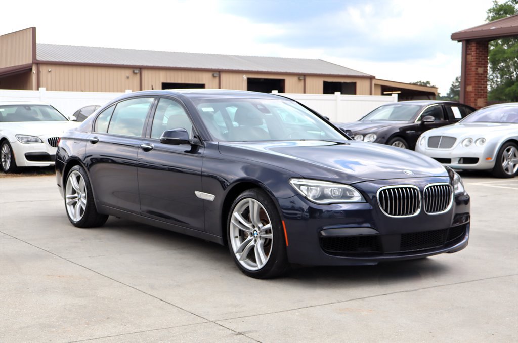 Used 2015 BMW 750Li RWD image 9