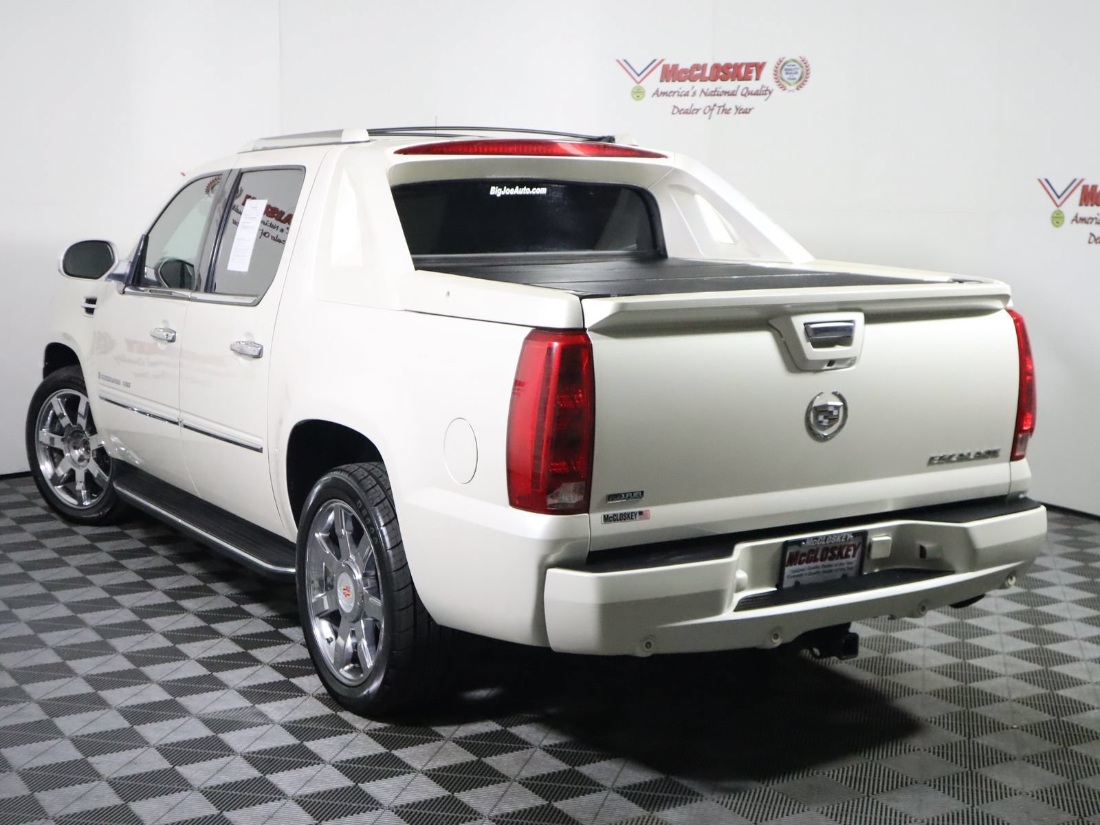 Used 2009 Cadillac Escalade EXT AWD/4WD image 15