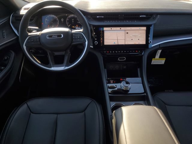 New 2026 Jeep Grand Cherokee Limited w/ Limited Altitude Package AWD/4WD image 15
