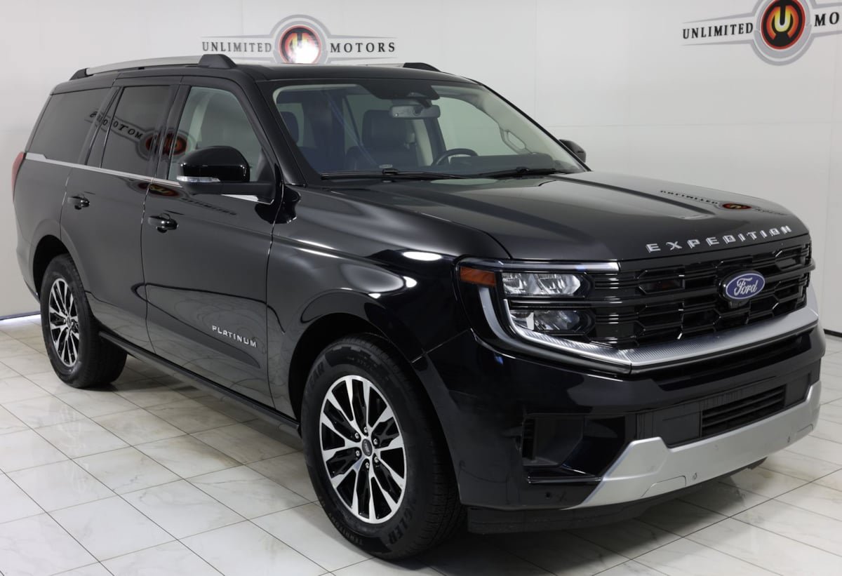Used 2025 Ford Expedition Platinum AWD/4WD image 39