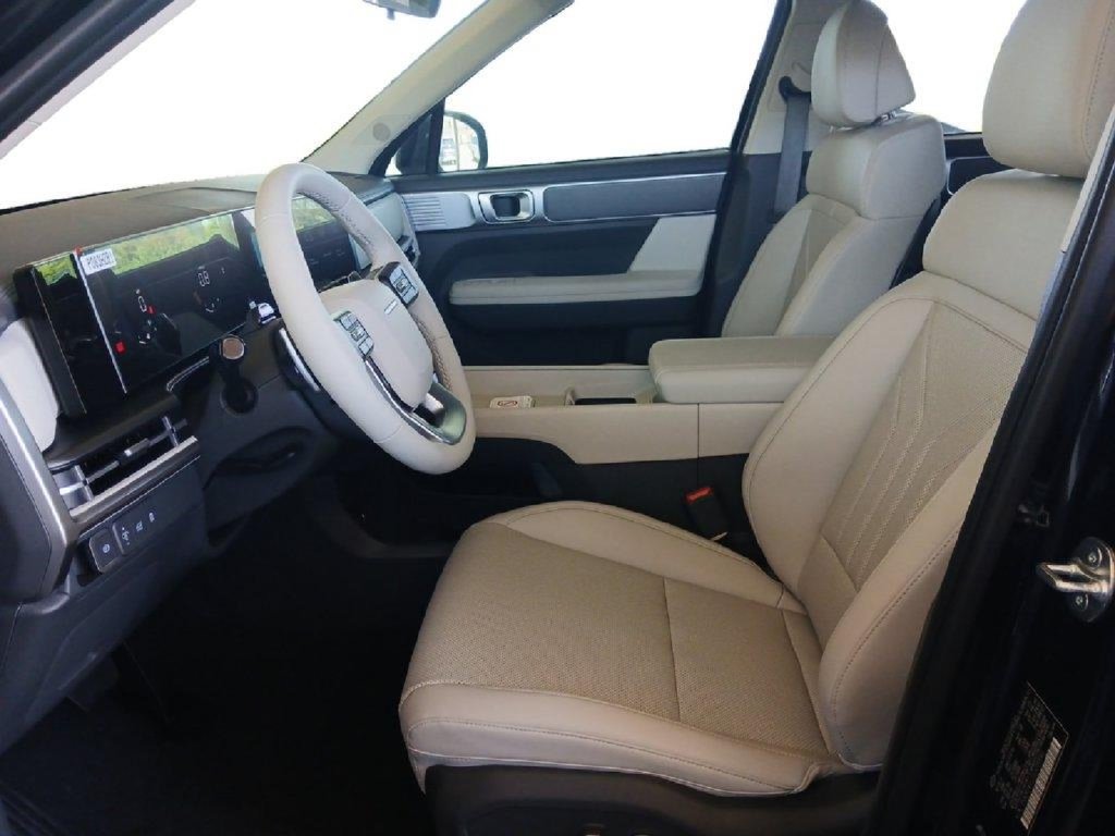 New 2027 Hyundai Santa Fe SEL FWD image 12
