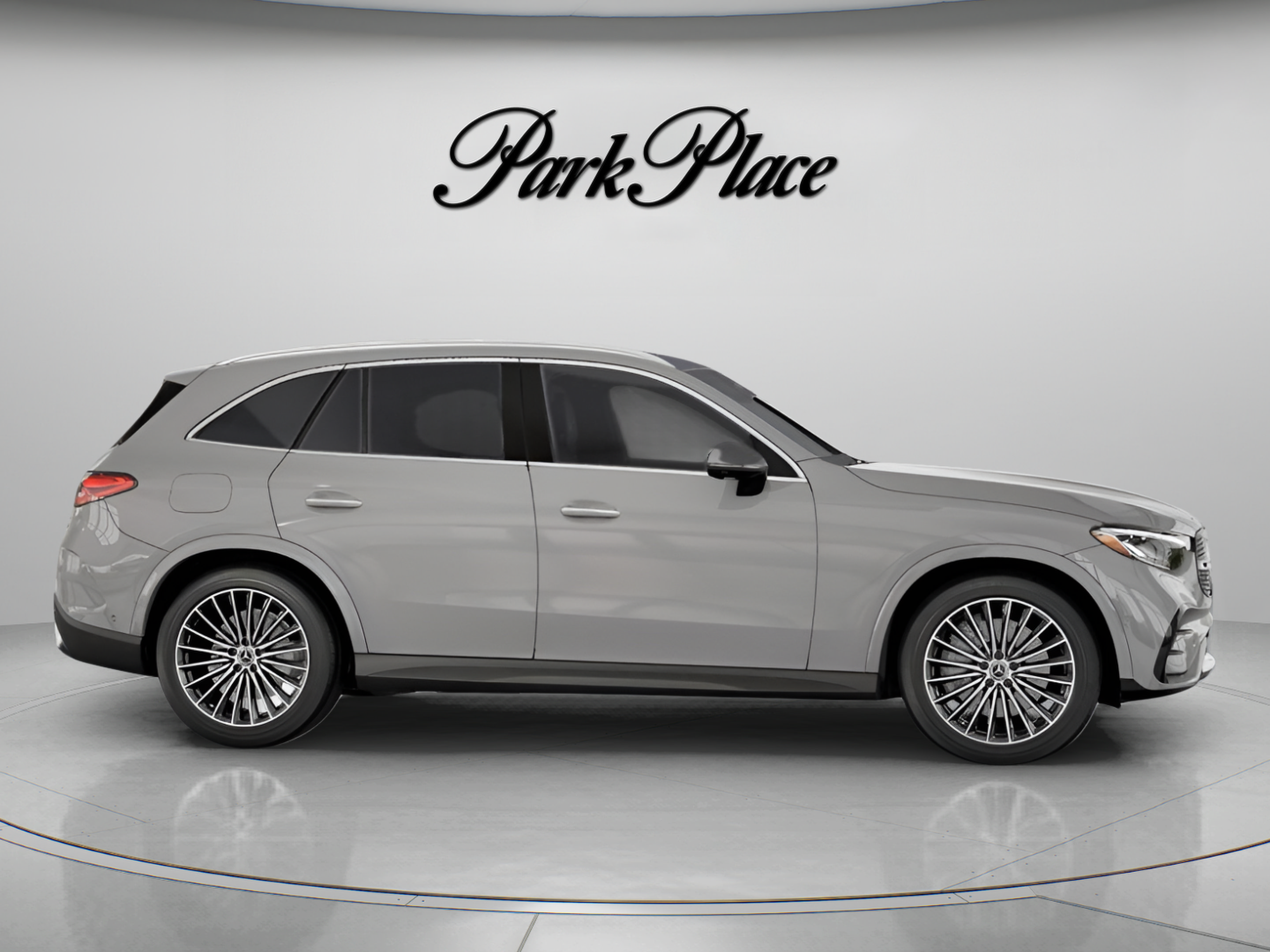 Used 2026 Mercedes-Benz GLC 300 image 28