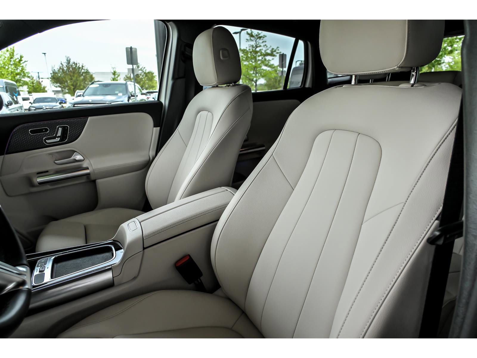 Certified 2026 Mercedes-Benz GLA 250 4MATIC image 12
