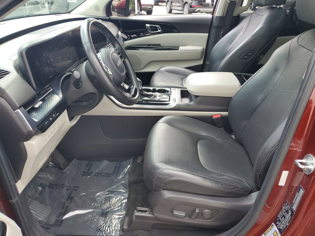 Used 2022 Kia Carnival SX Prestige image 22