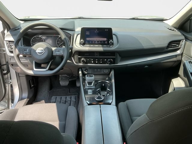 Used 2024 Nissan Rogue S AWD/4WD image 12