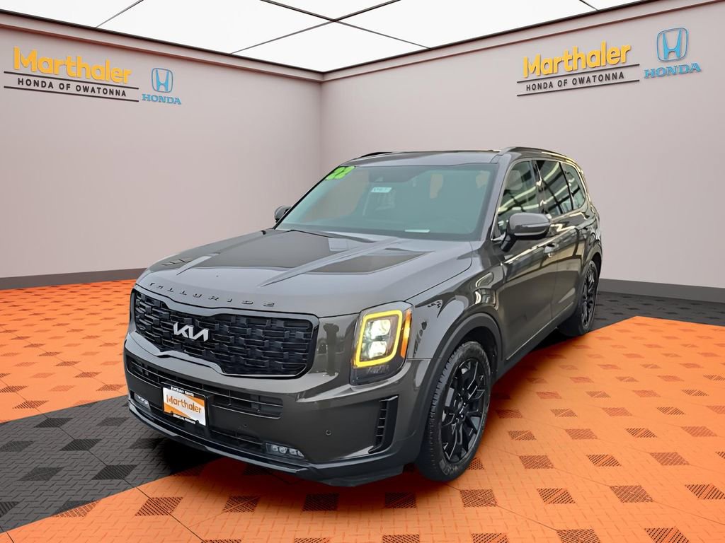 Used 2022 Kia Telluride SX video 1