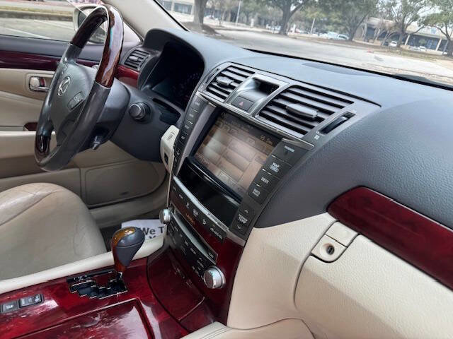 Used 2012 Lexus LS 460 image 34