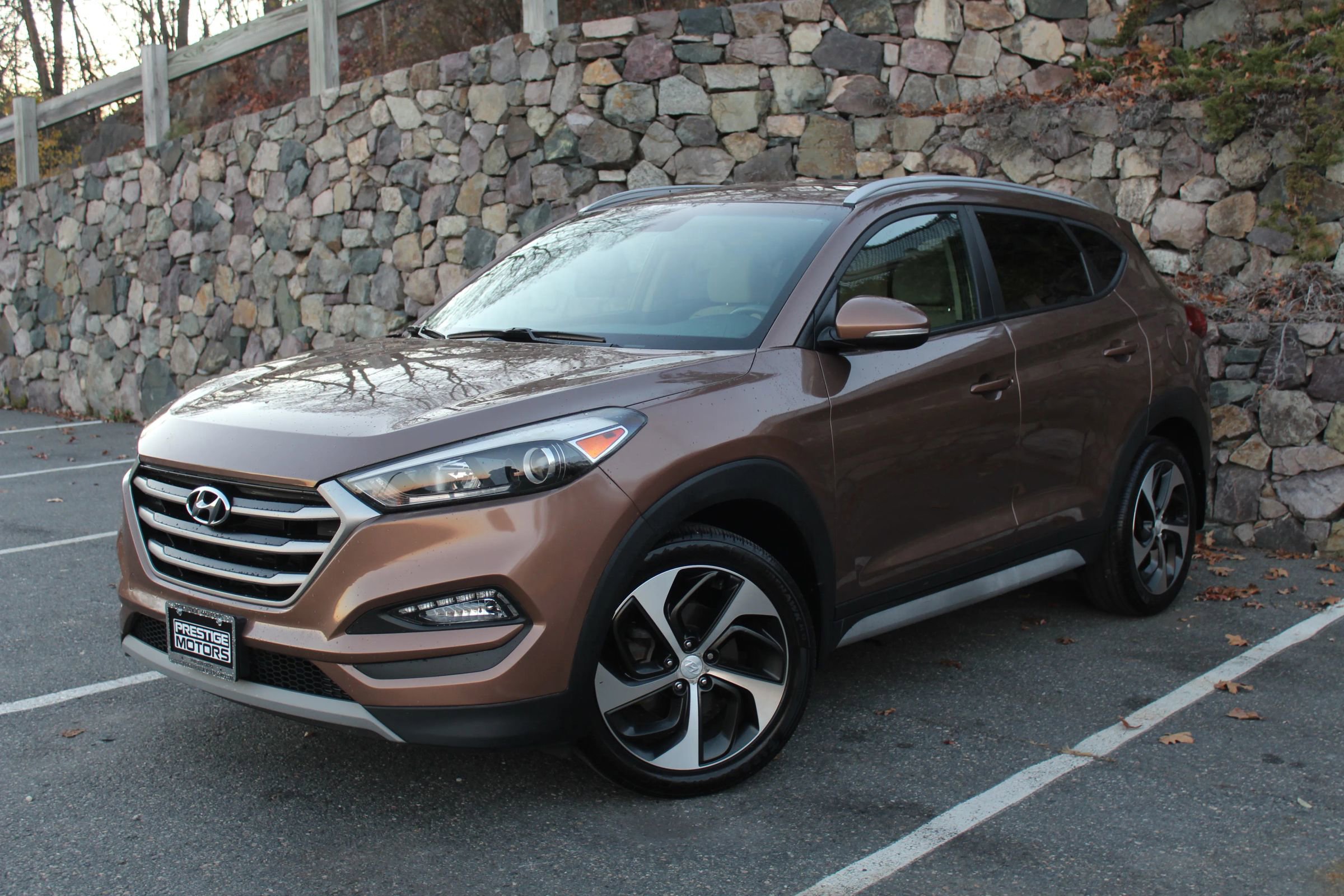 Used 2017 Hyundai Tucson Sport image 2