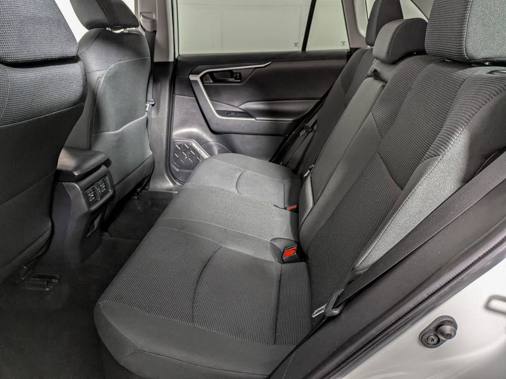 Used 2025 Toyota RAV4 LE image 40