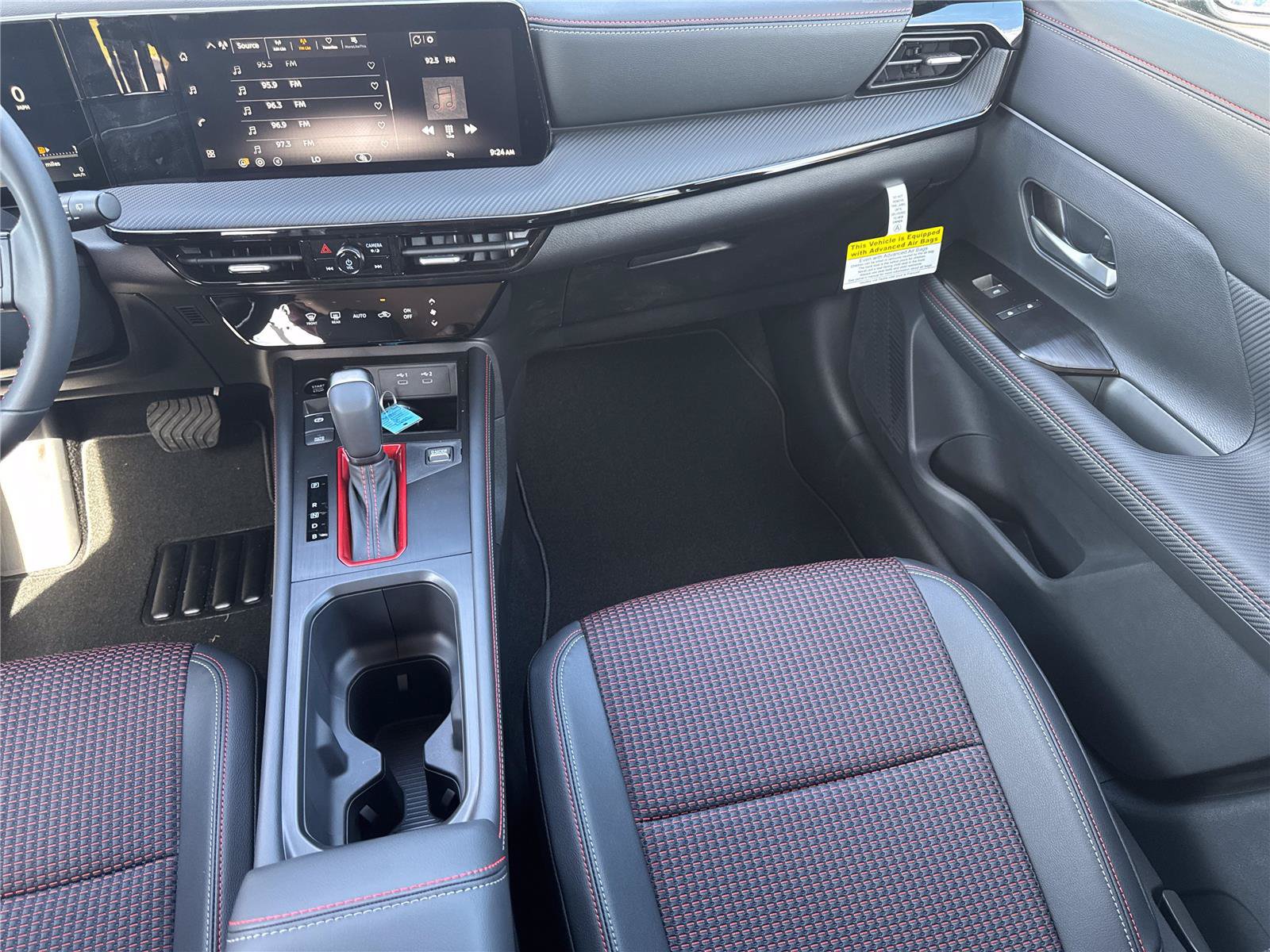 New 2026 Nissan Kicks SR FWD image 16