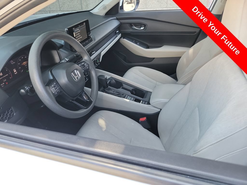 Used 2023 Honda Accord EX image 3