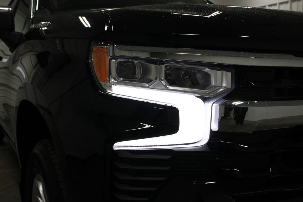 Used 2025 Chevrolet Silverado 1500 LT image 13