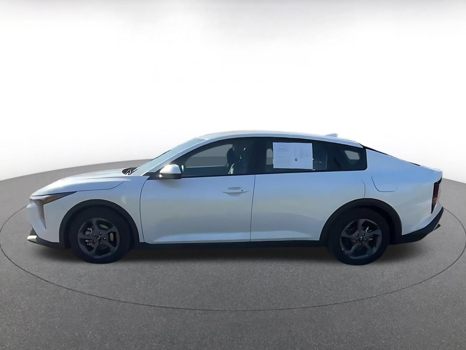 Used 2025 Kia K4 FWD image 9