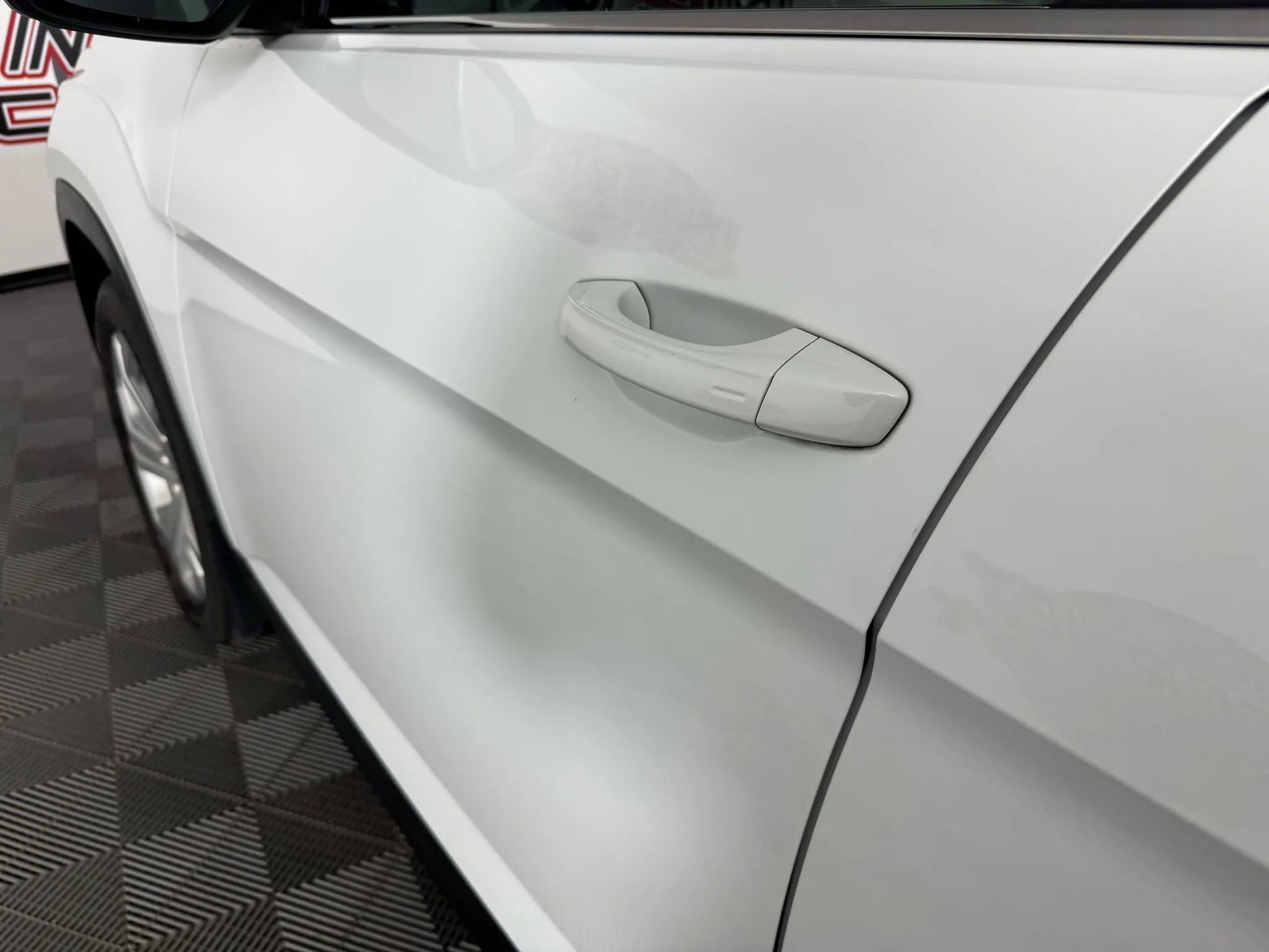 Used 2021 Volkswagen Atlas SE image 26