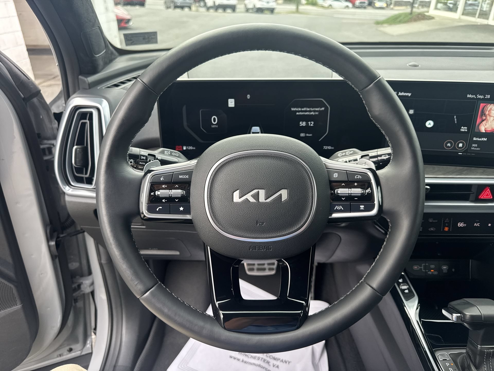 Used 2025 Kia Sorento SX Prestige AWD/4WD image 11