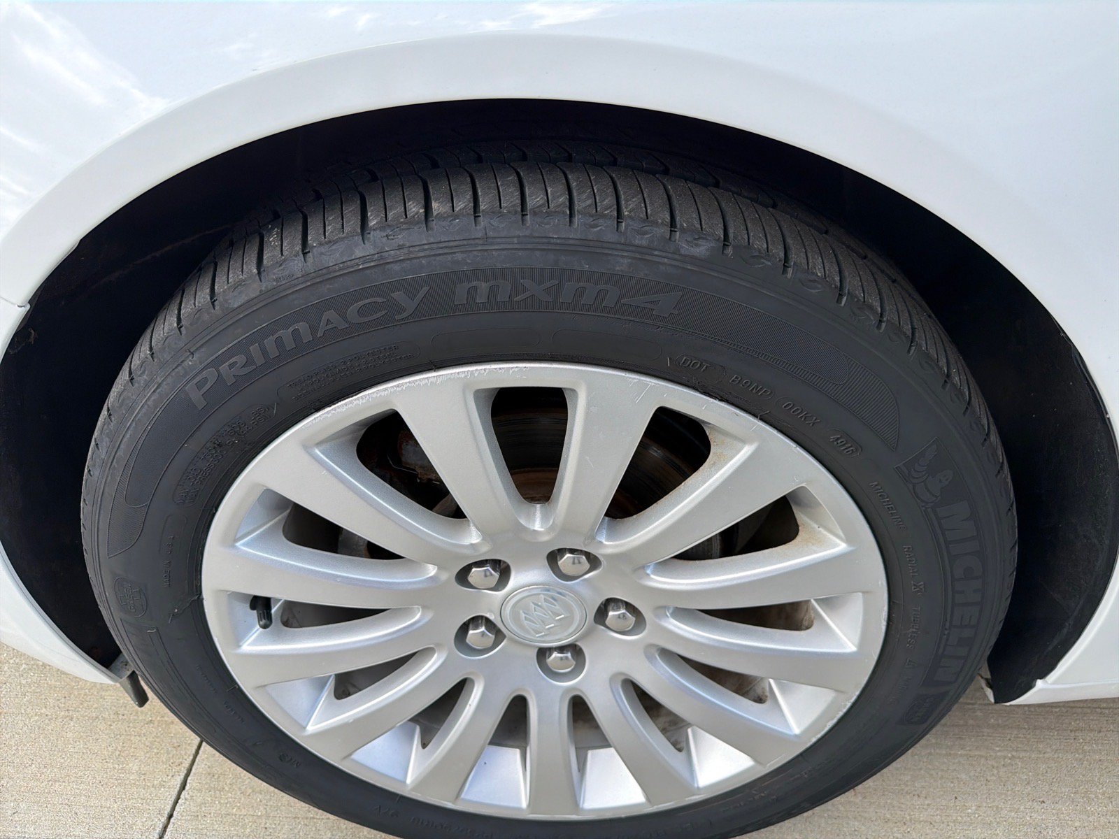 Used 2012 Buick Regal Leather FWD image 9