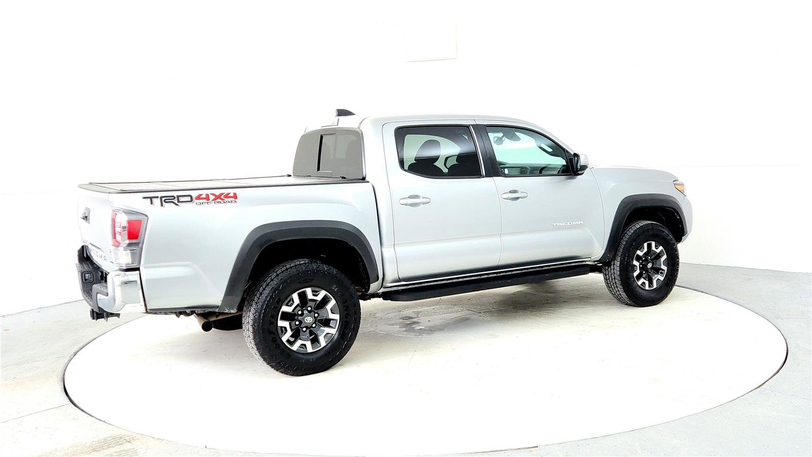 Certified 2023 Toyota Tacoma TRD Off-Road image 6
