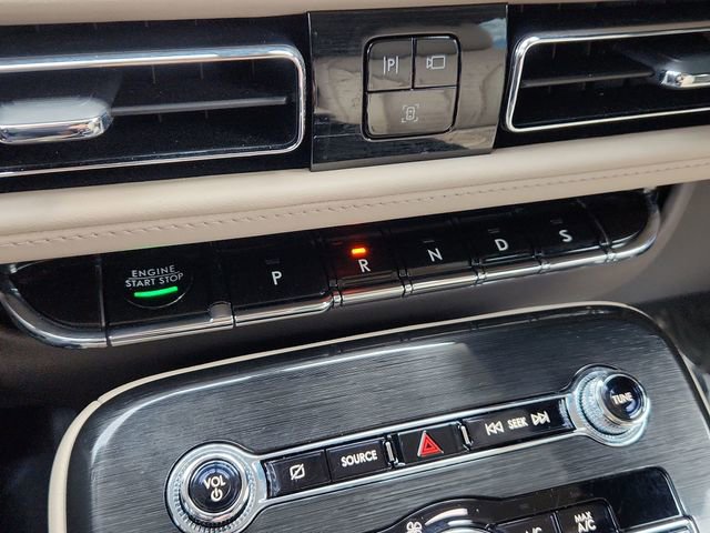 Used 2023 Lincoln Nautilus Reserve AWD/4WD image 46