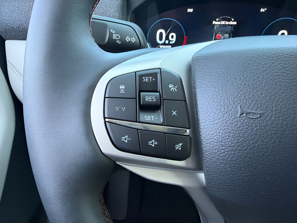 New 2026 Ford Explorer Active w/ Active Comfort Package AWD/4WD image 19