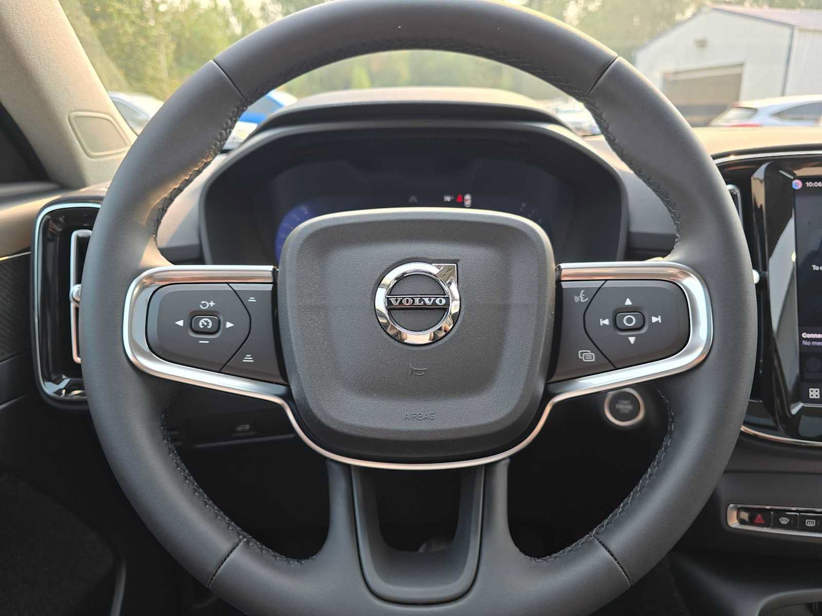 New 2026 Volvo XC40 B5 Ultra w/ Protection Package Premier AWD/4WD image 24