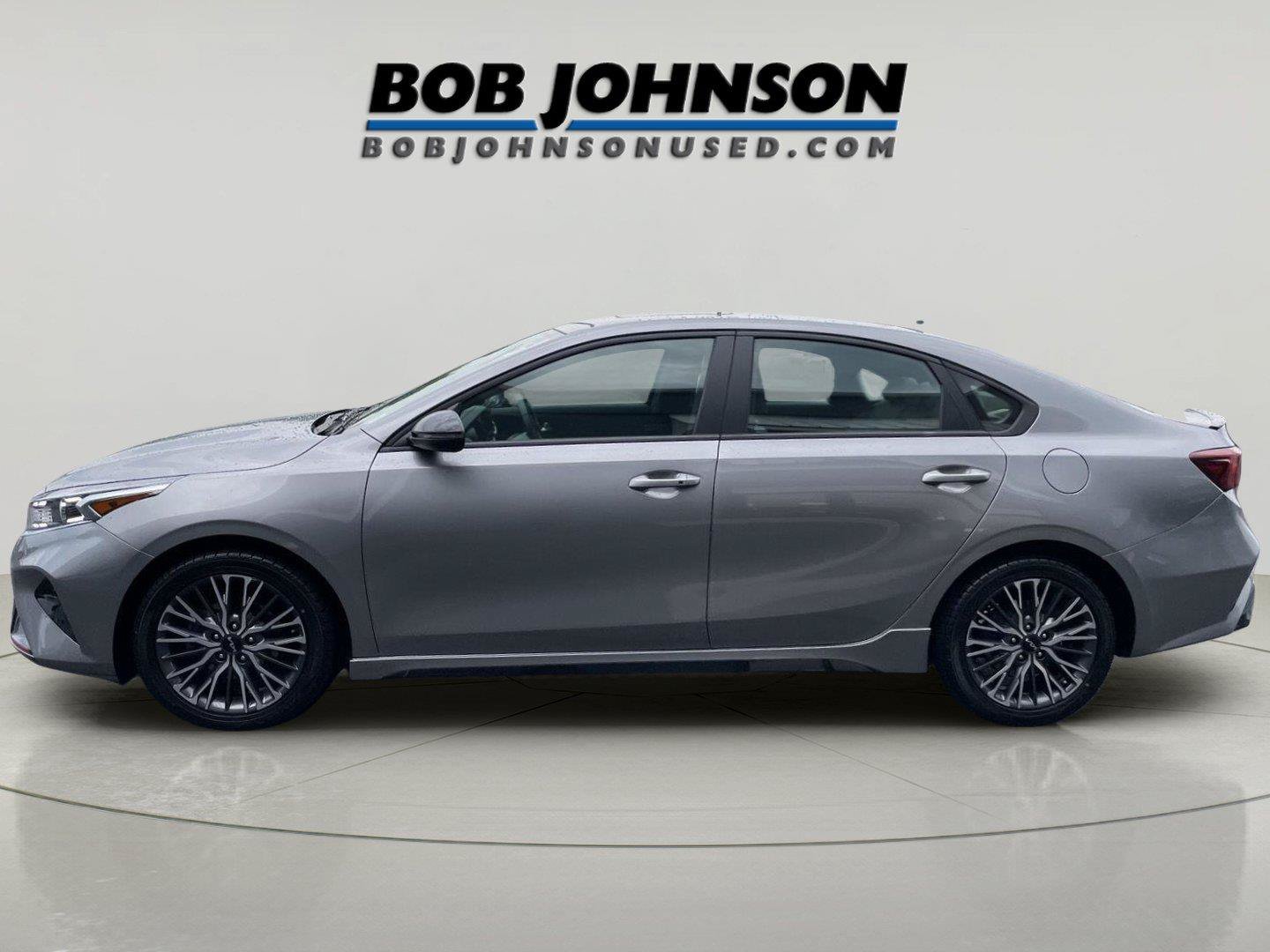 Used 2023 Kia Forte GT-Line w/ GT-Line Premium Package FWD image 4