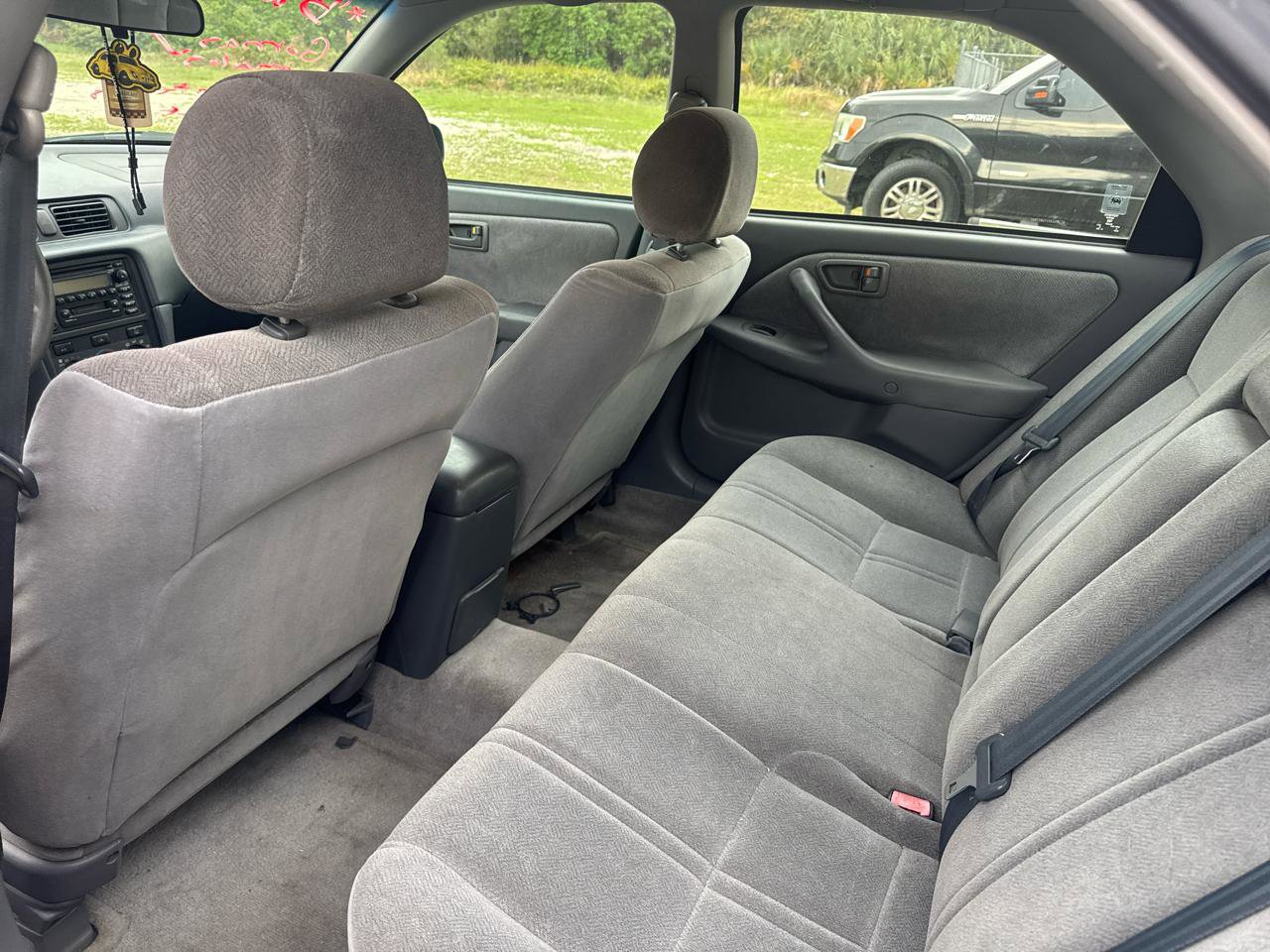 Used 2000 Toyota Camry CE FWD image 7