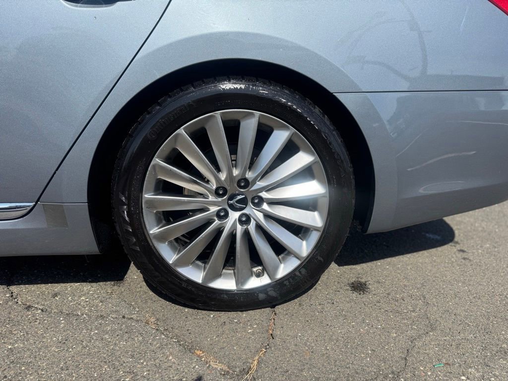 Used 2014 Hyundai Equus Signature RWD image 20