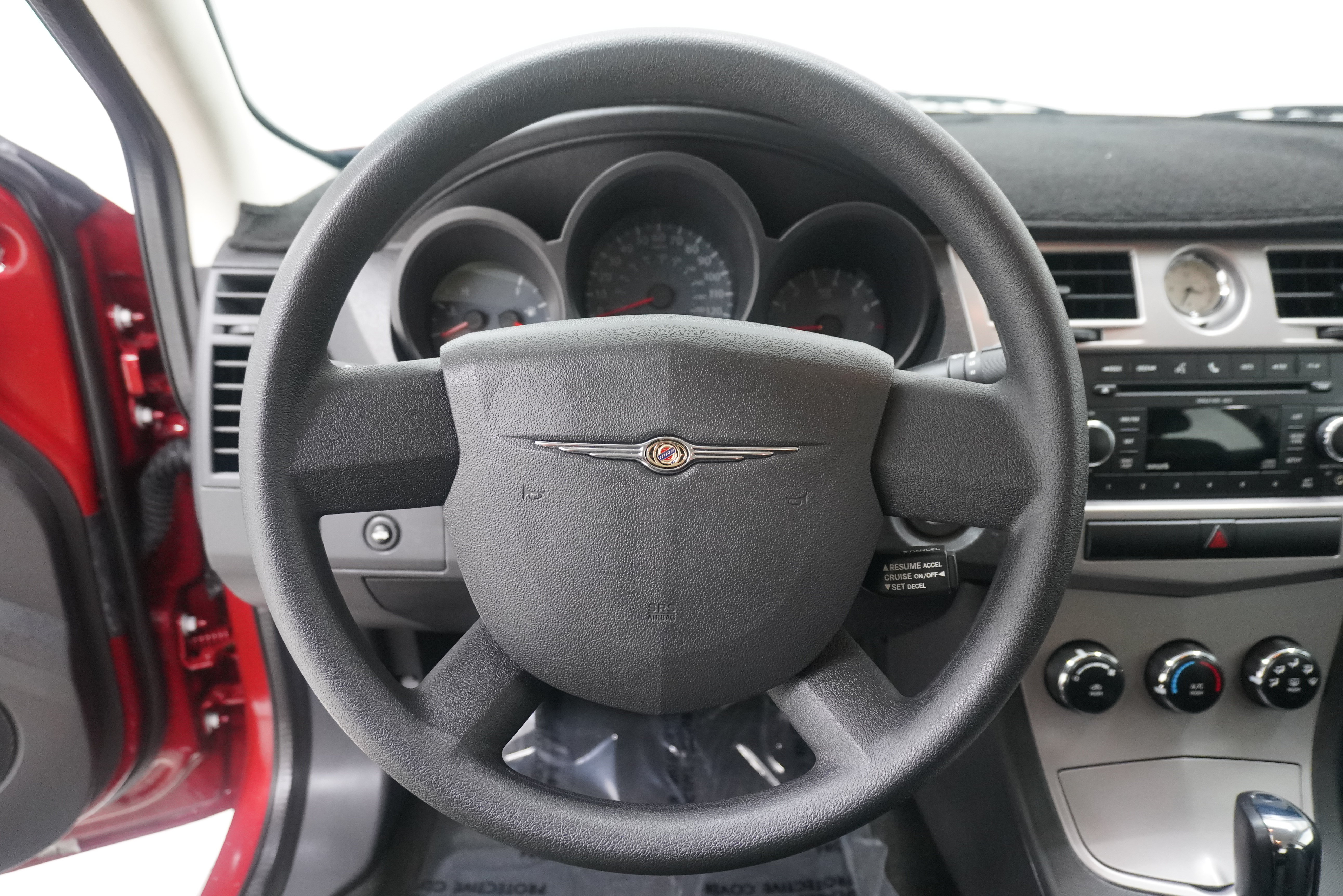 Used 2010 Chrysler Sebring Touring FWD image 14