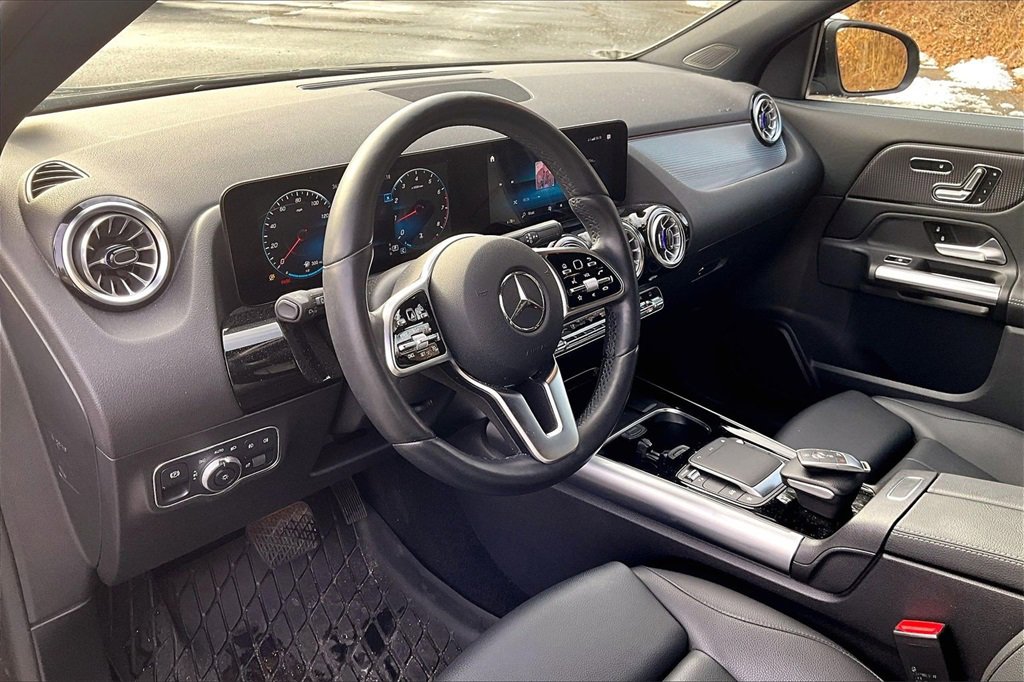 Used 2022 Mercedes-Benz GLA 250 4MATIC image 13