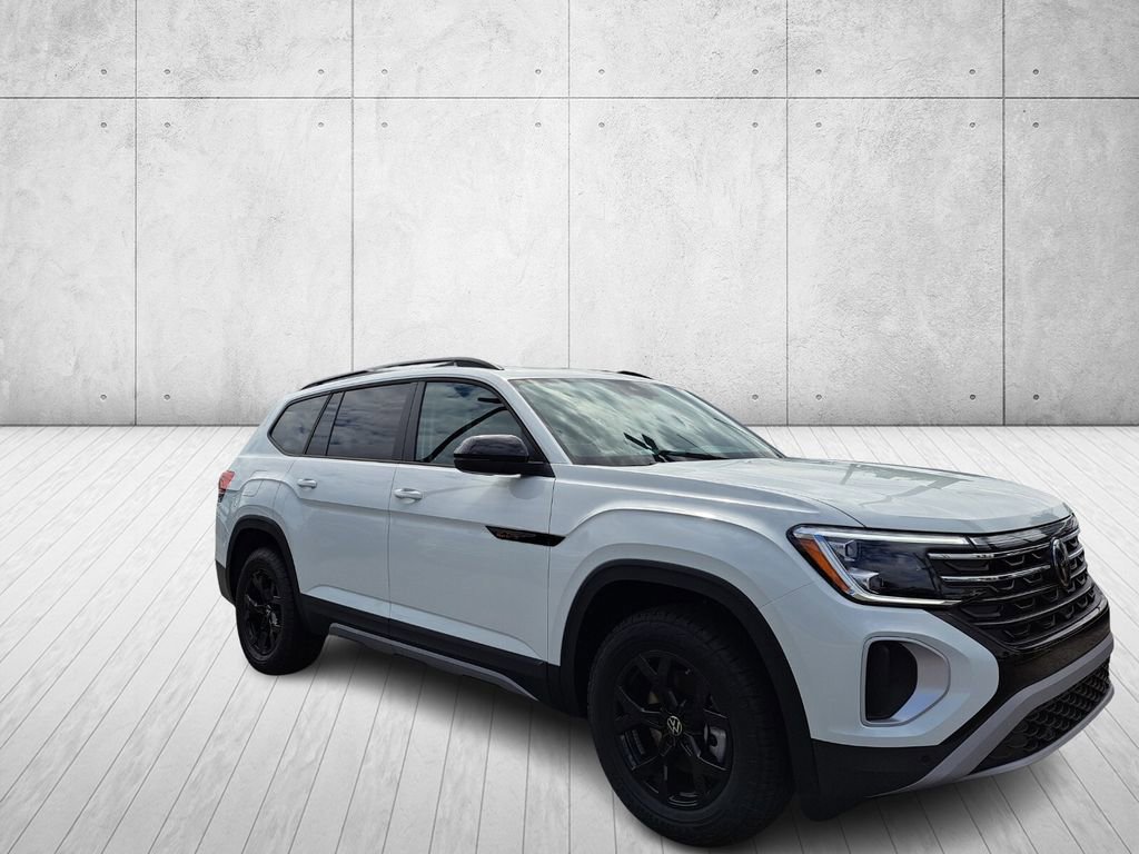 New 2025 Volkswagen Atlas Peak Edition SE image 3