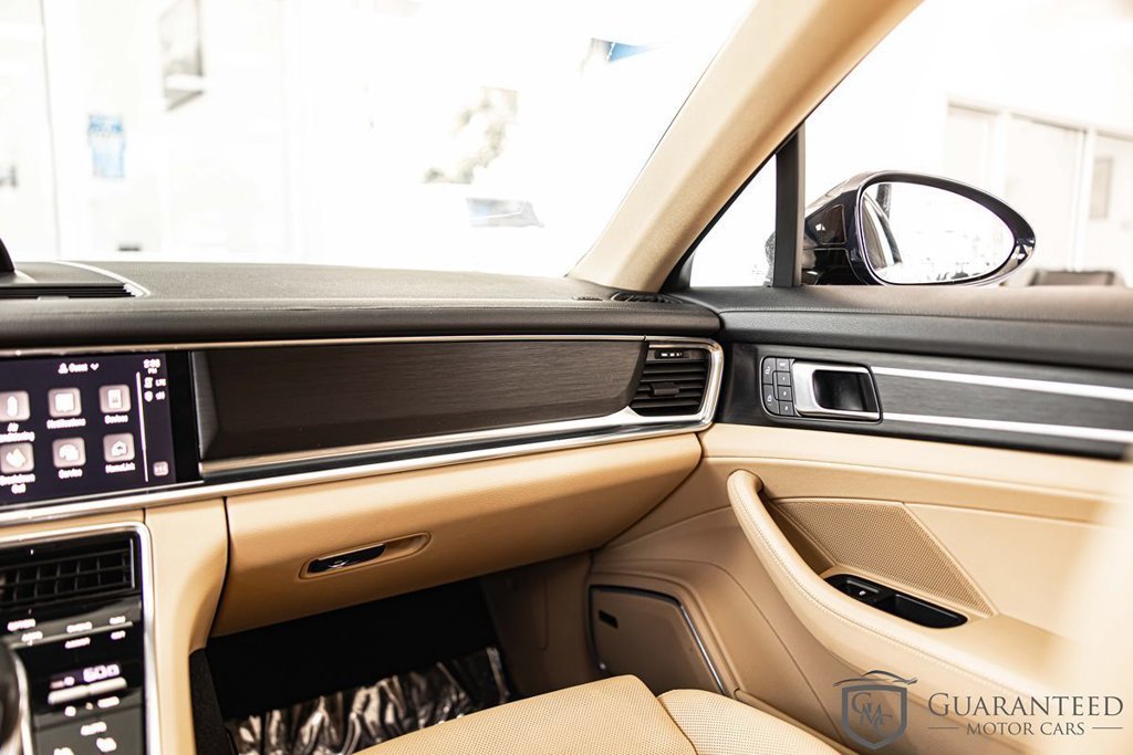 Used 2023 Porsche Panamera 4 Platinum Edition w/ Assistance Package AWD/4WD image 39