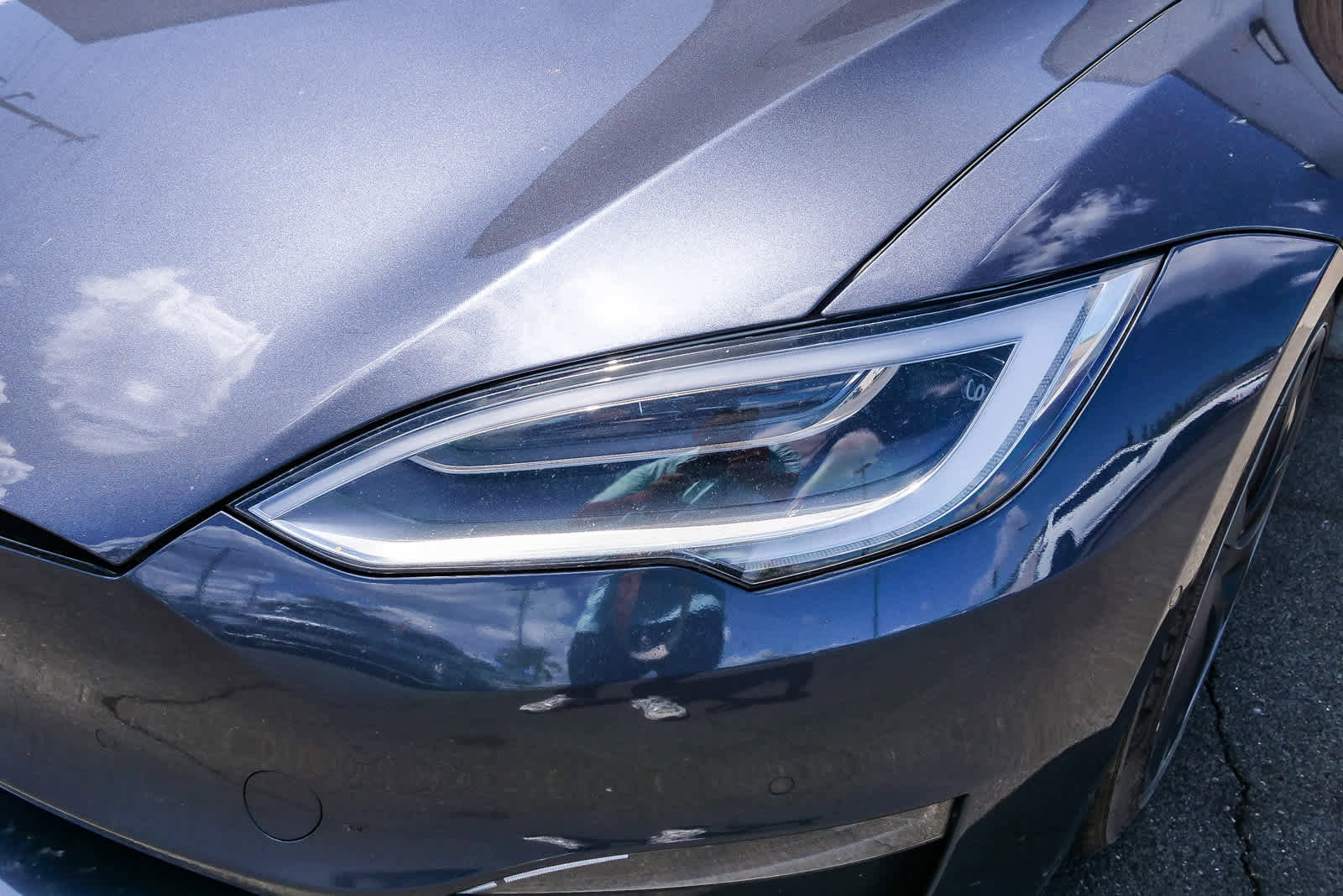 Used 2022 Tesla Model S image 2