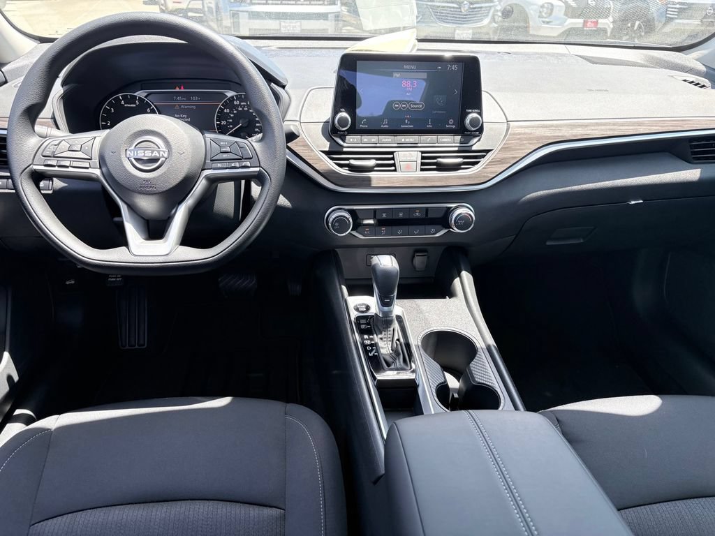 New 2026 Nissan Altima 2.5 SV FWD image 7