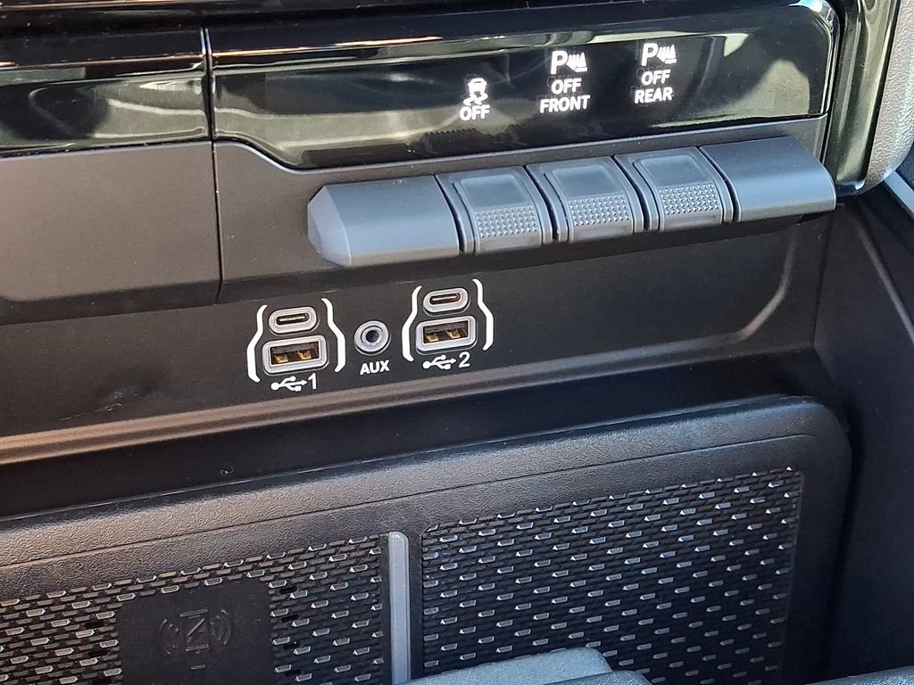 Used 2025 RAM 1500 Big Horn AWD/4WD image 18