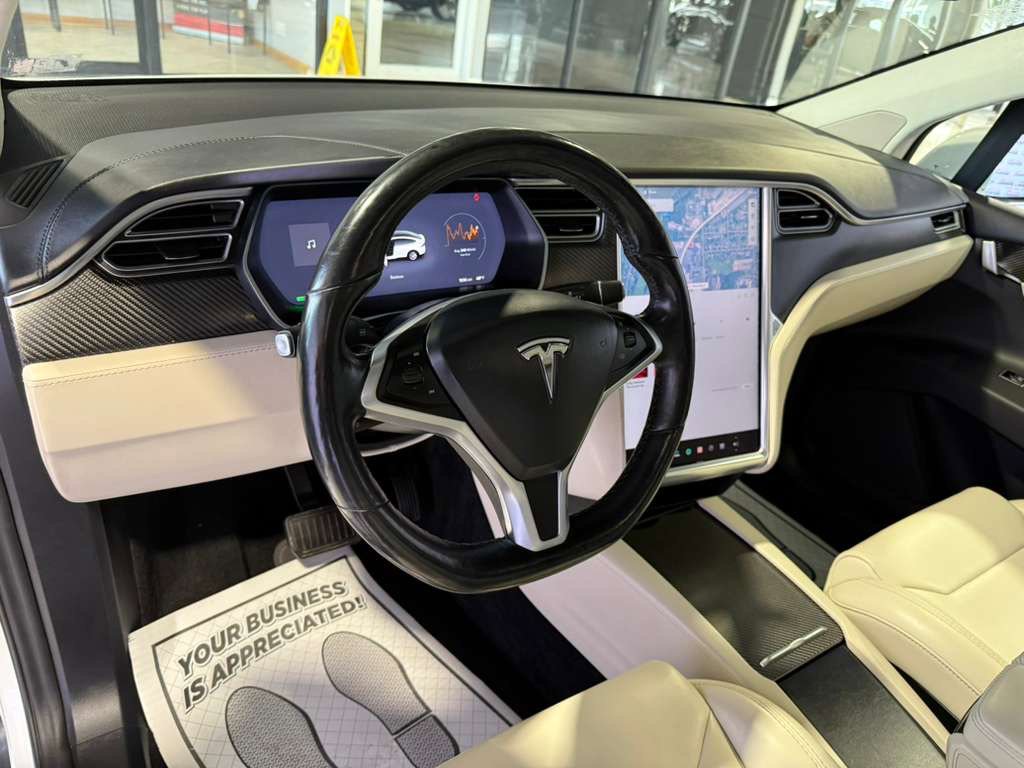 Used 2017 Tesla Model X 75D AWD/4WD image 35