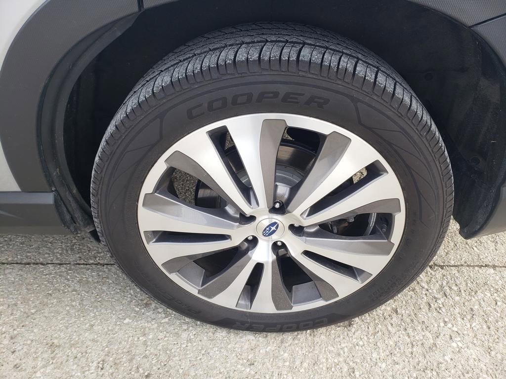 Used 2022 Subaru Ascent Limited w/ Popular Package #4 image 43
