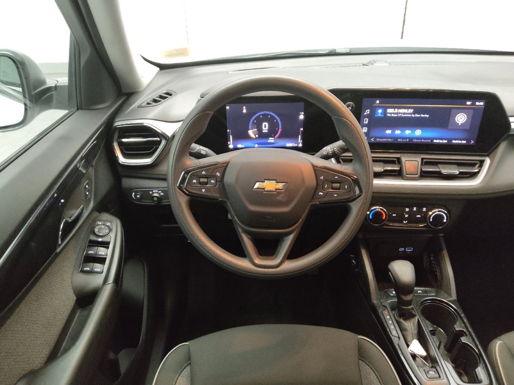 Used 2024 Chevrolet TrailBlazer LS FWD image 22
