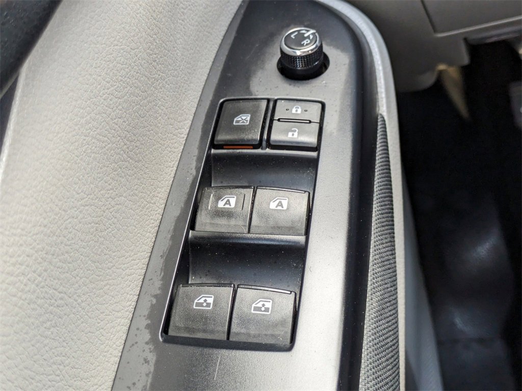 Used 2019 Toyota Highlander LE image 22