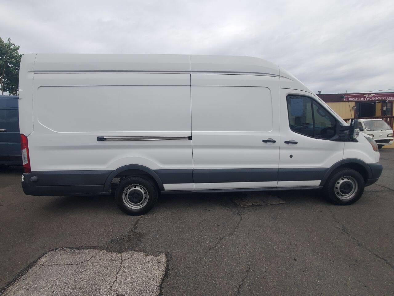 Used 2015 Ford Transit 350 148 High Roof Extended w/ Interior Upgrade Package RWD image 9