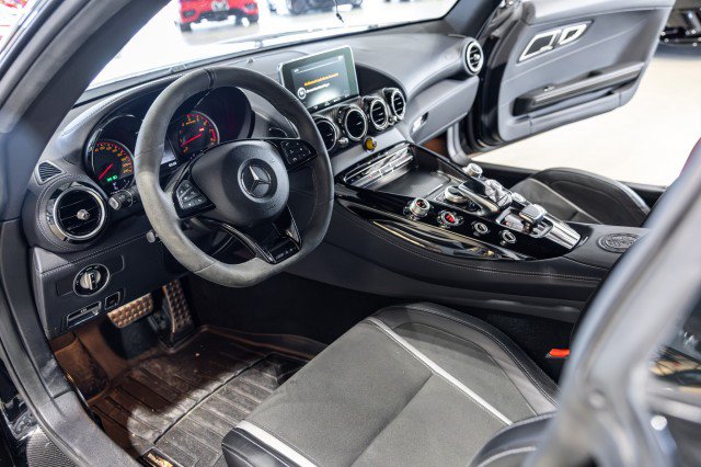 Used 2018 Mercedes-Benz AMG GT R image 36