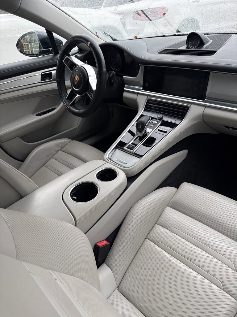 Used 2018 Porsche Panamera 4S image 3