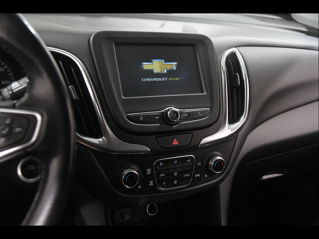 Used 2018 Chevrolet Equinox LT AWD/4WD image 9