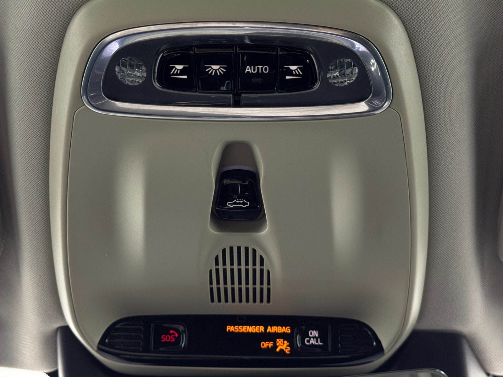 Used 2017 Volvo S90 T5 Momentum w/ Convenience Package image 33