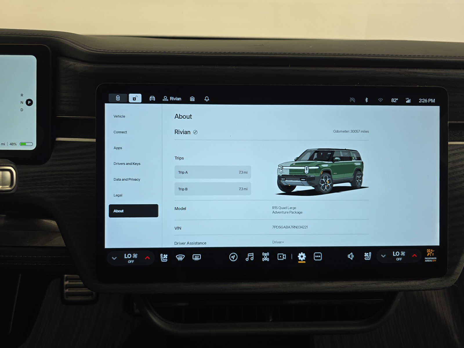 Used 2024 Rivian R1S Adventure image 29