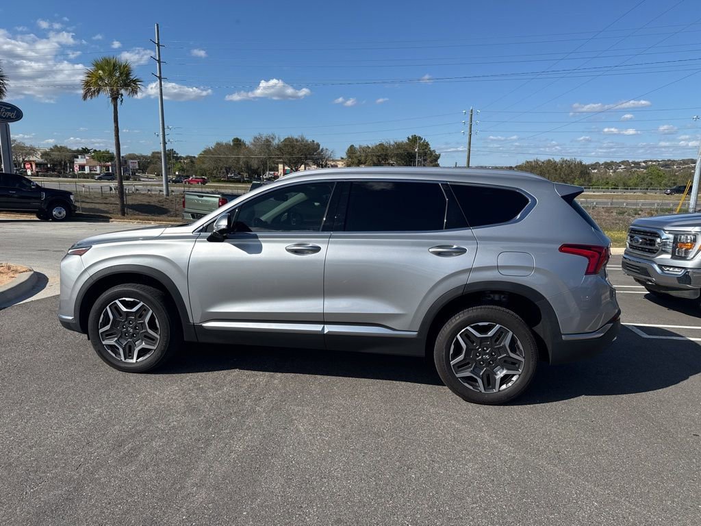 Used 2023 Hyundai Santa Fe SEL Premium image 5