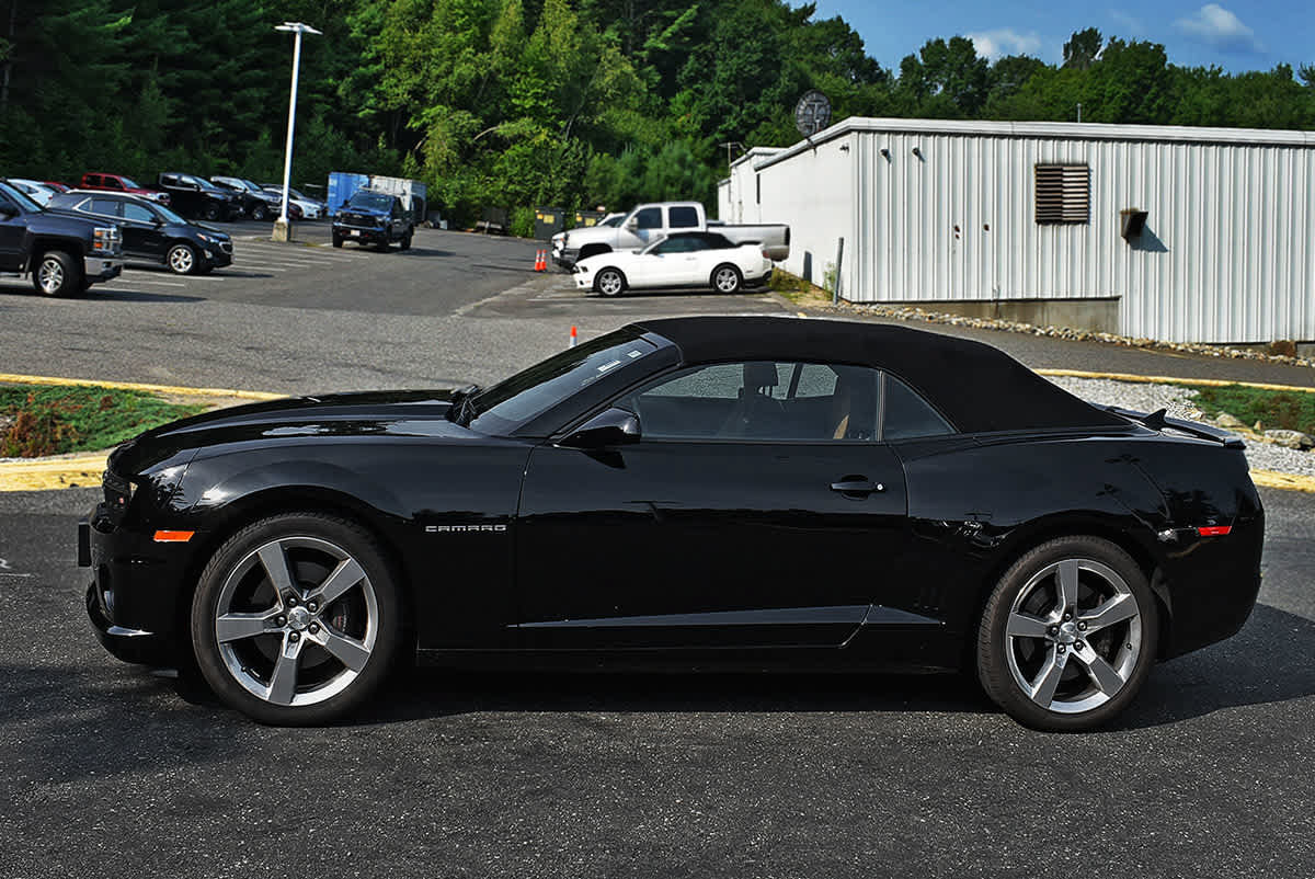 Used 2013 Chevrolet Camaro SS w/ RS Package RWD image 5