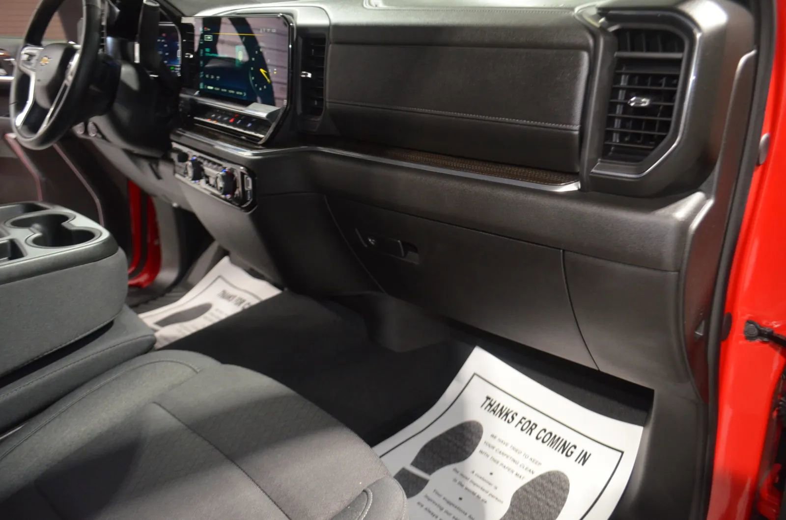 Used 2025 Chevrolet Silverado 1500 LT image 20