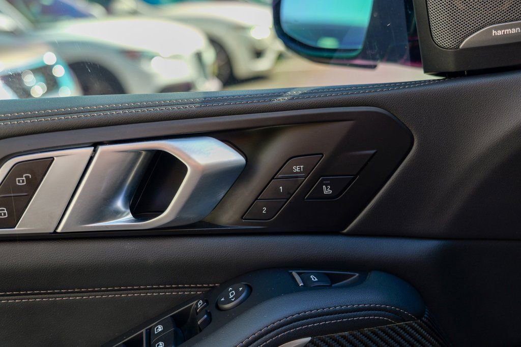 Used 2024 BMW X5 M60i w/ Executive Package image 17