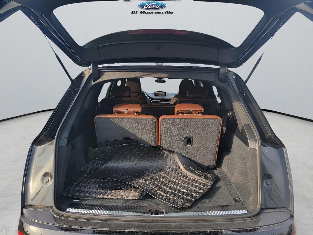 Used 2018 Audi Q7 3.0T Prestige image 10